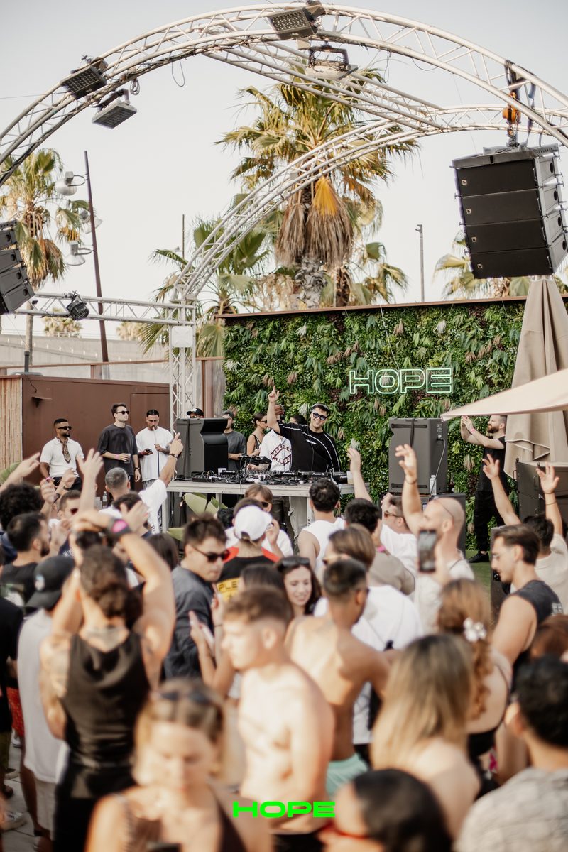 Dani Corberó en HOPE · Go Beach Club